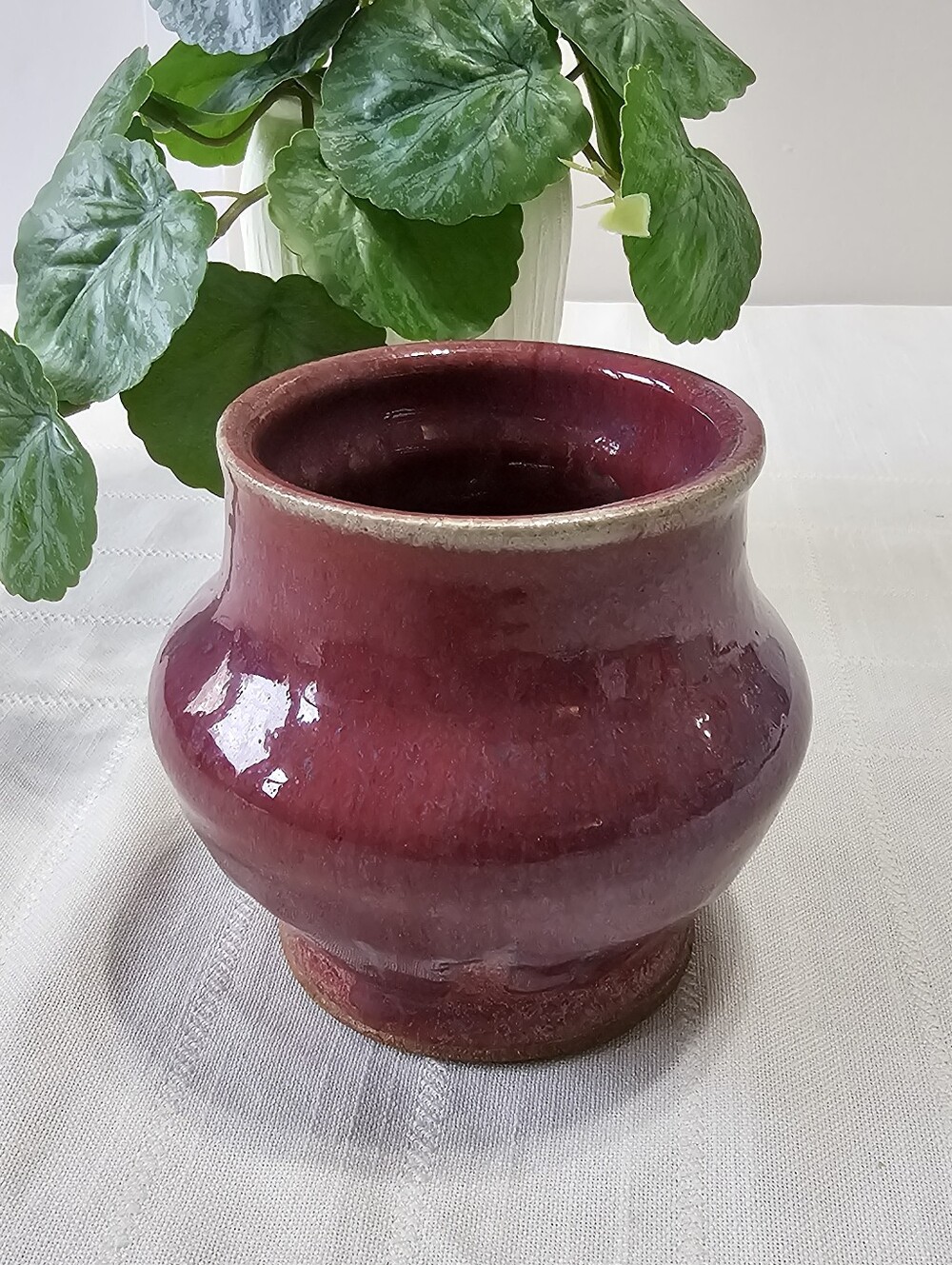 Vintage Style Burgundy/Magenta Drip Glaze Stoneware Pottery Vase 4"